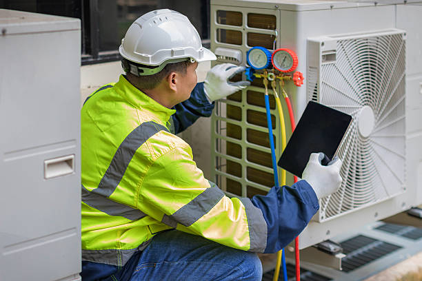 Professional Hvac technician working in Larimore, ND
